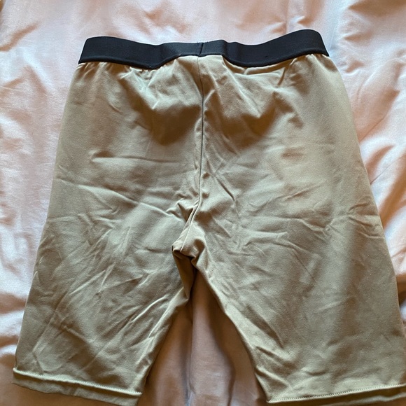 NWOT WOMENS ESSENTIALS KAKI BIKER SHORTS (purchased on Ssense) - Picture 3 of 4